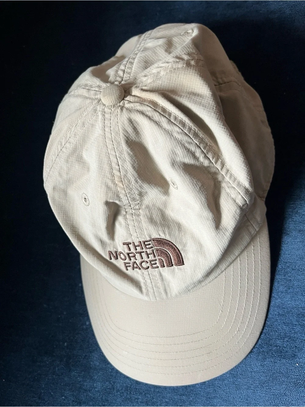 The North Face Khaki Cap with The North Face logo, 100% nylon, Unisex One size